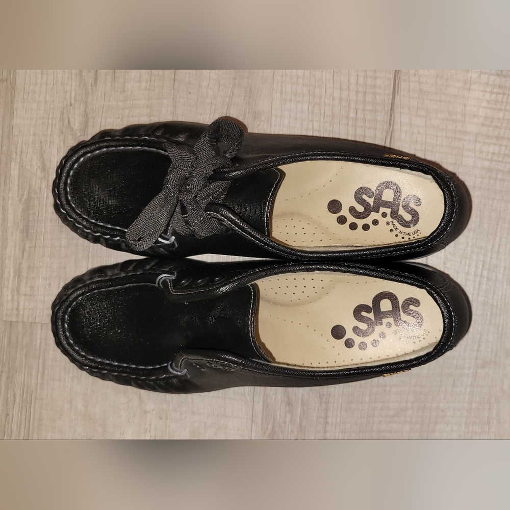 SAS shoes size 8